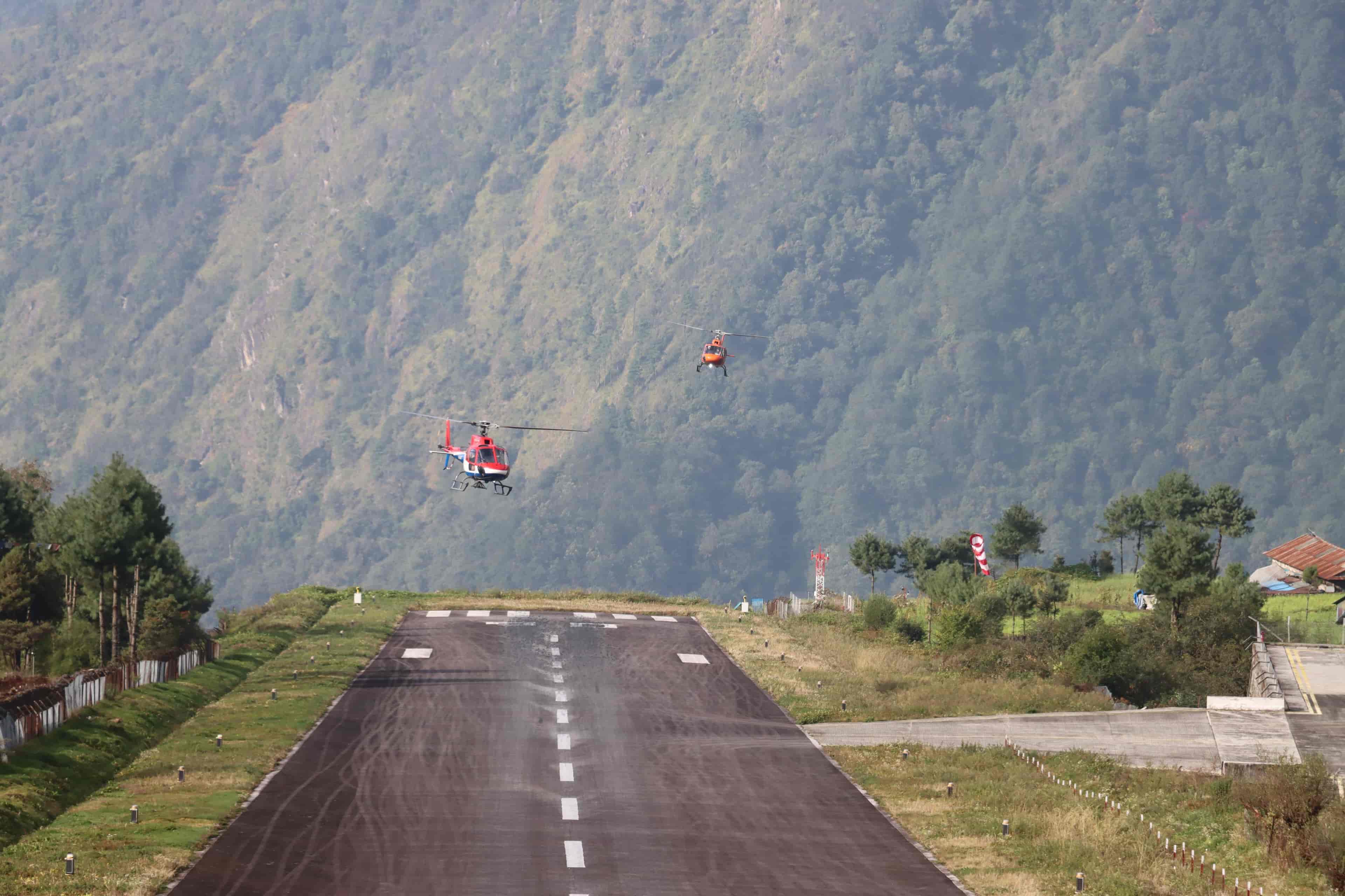 MOUNTAIN FLIGHT TOUR (1 HOUR)