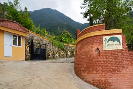 entrance at jungle mahal wellness resort