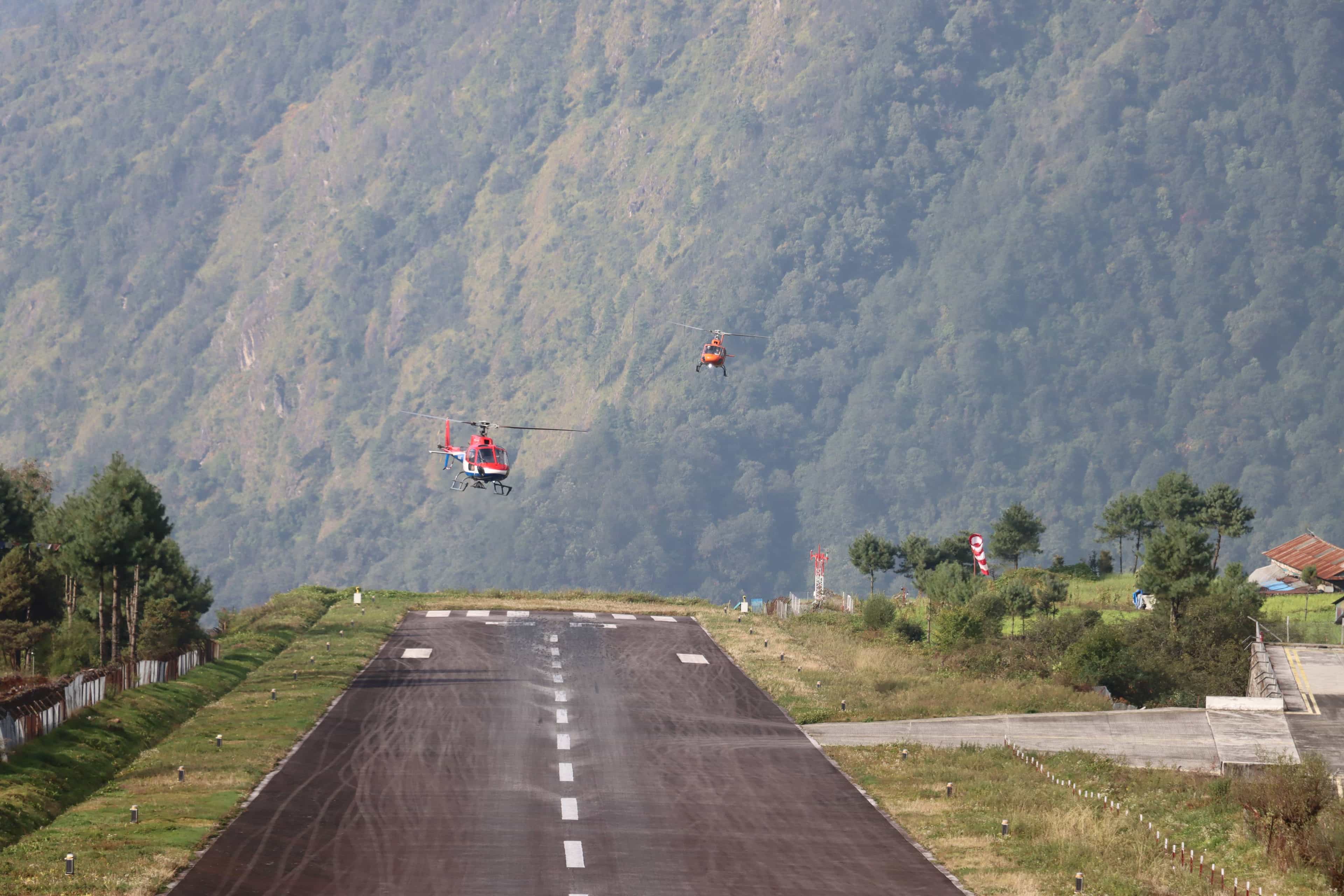 MOUNTAIN FLIGHT TOUR (1 HOUR)