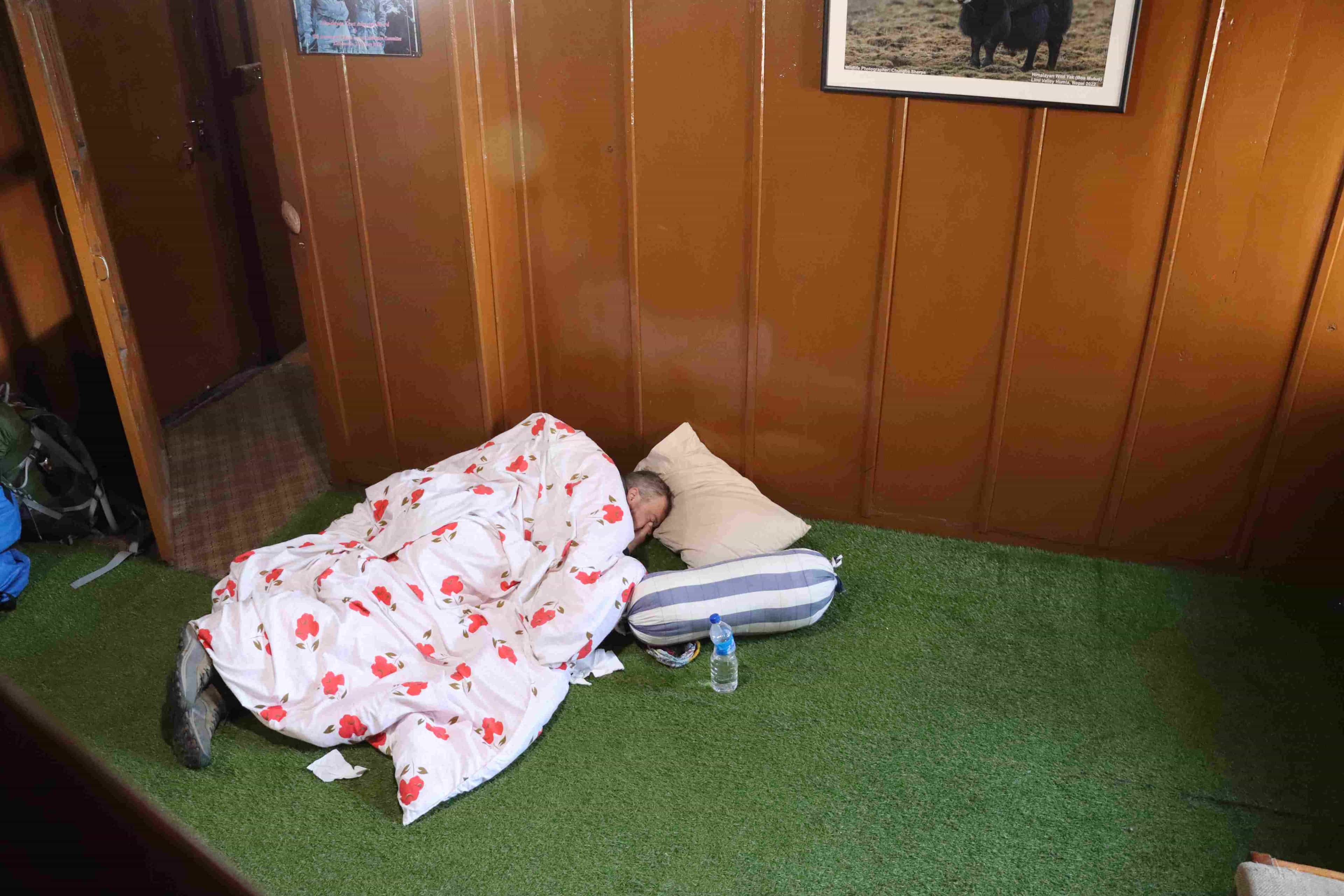 Person having rest during Khumbu Cough